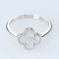 Серебряное кольцо с перламутром (арт. 122436)