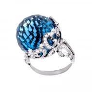 Золотое кольцо с бриллиантом и топазом swiss blue (арт. 3-171-33468-695-313-1950)