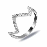 Серебряное кольцо с фианитом (арт. 910062б)