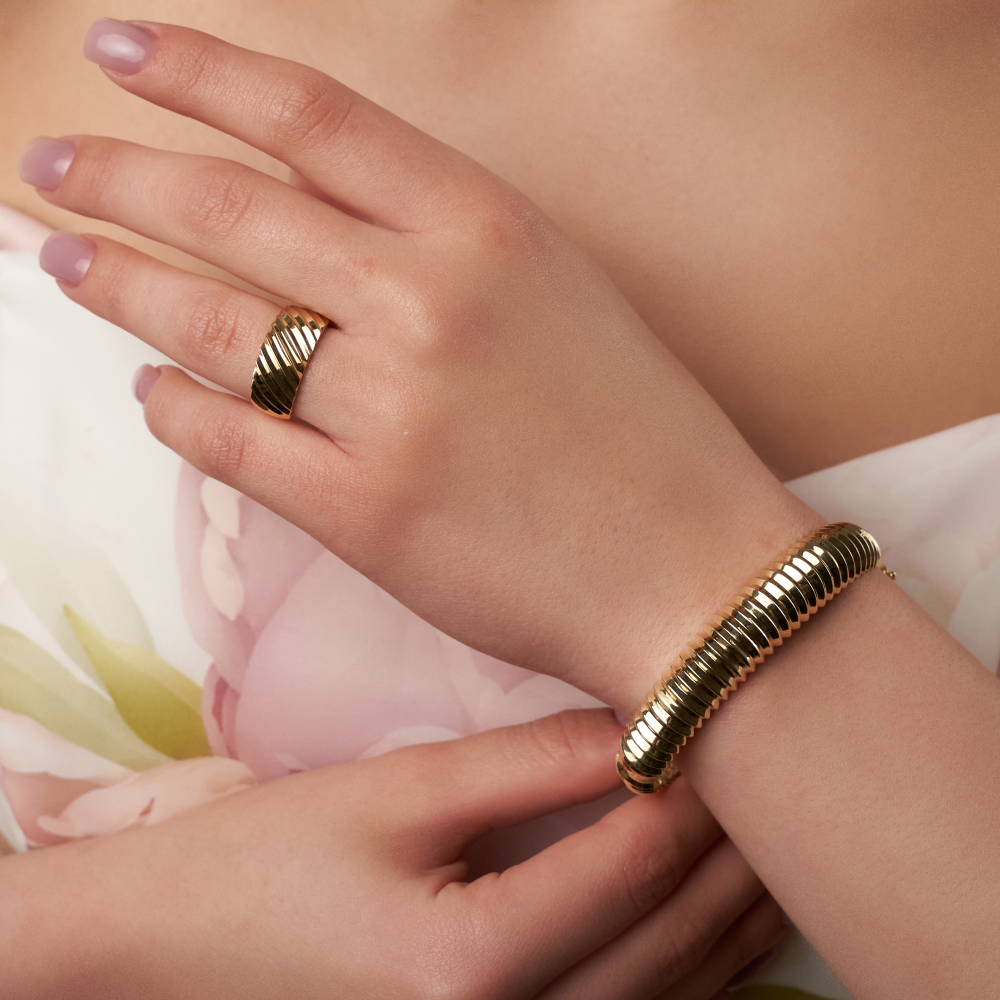 Подарунок мамі на День народження