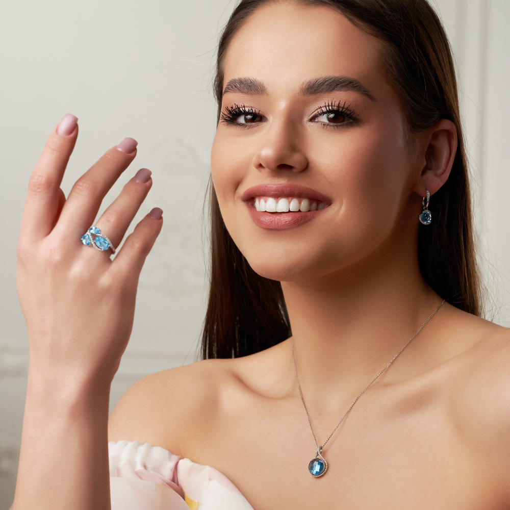 голубые драгоценные камни